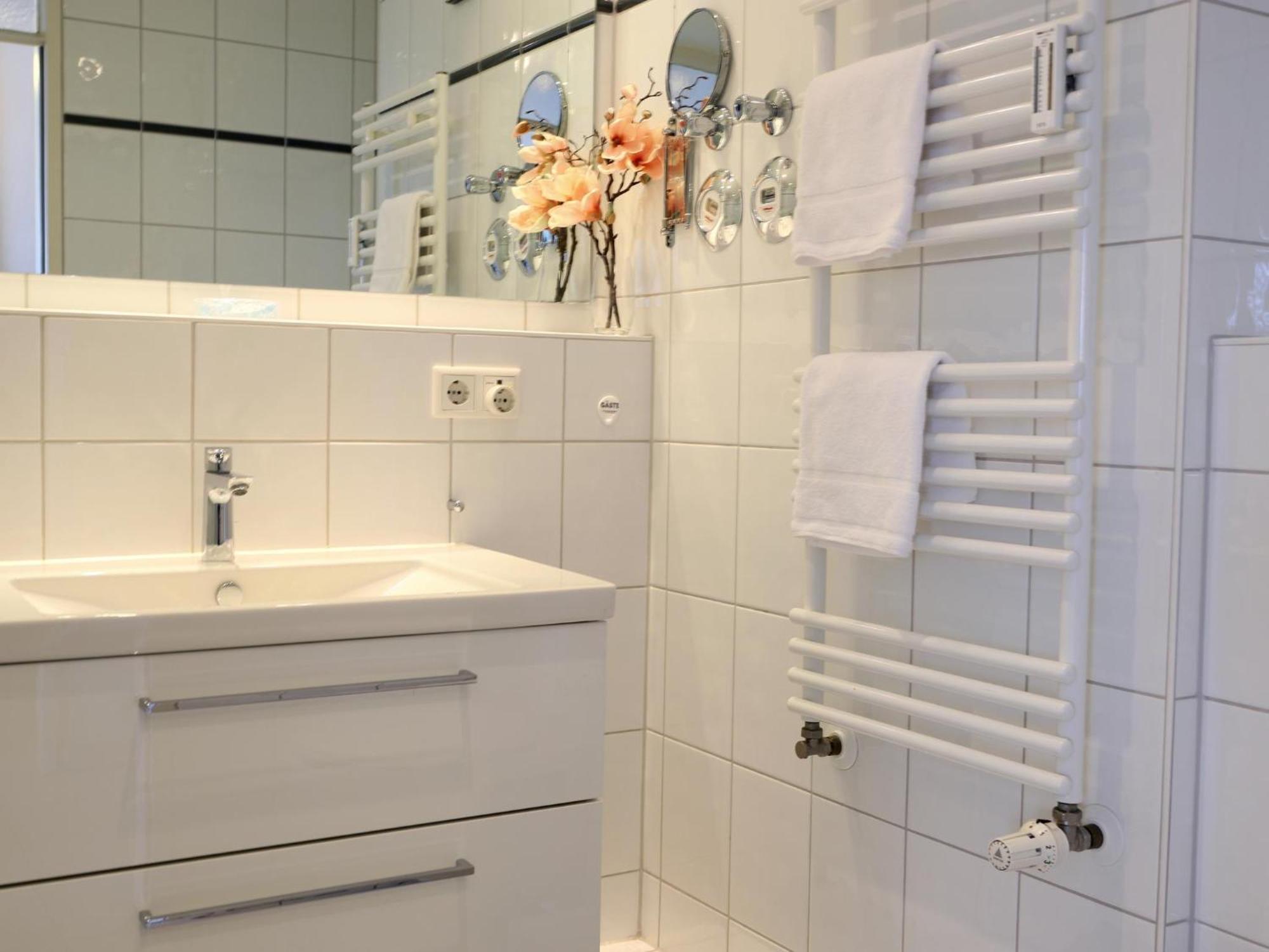 Strandnahe Ferienwohnung, Zentral Gelegen, Ost-Balkon, Andreas Dirks-Str. 2 Westerland Bagian luar foto